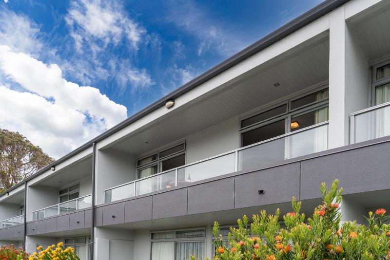 Lake Terrace Apartment - image 4