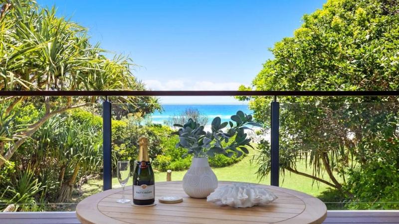 Luxury On The Bay - Wanda - image 1