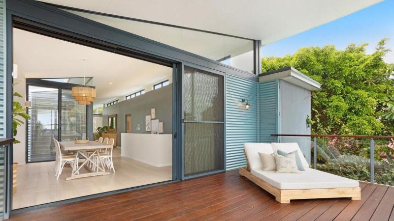 Luxury On The Bay - Wanda - image 3