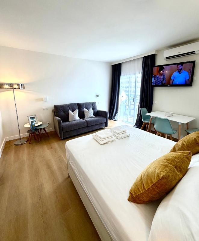 Ocean Mountain Suite - image 19