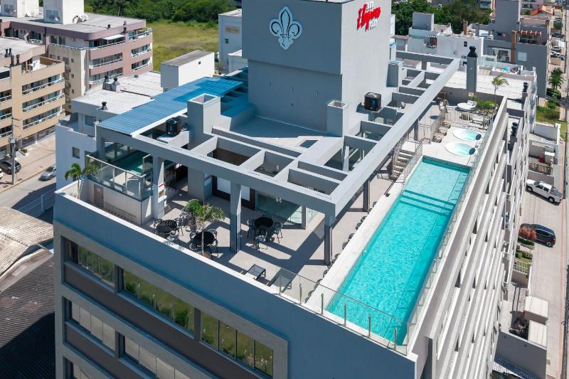 Apartamento Vista Mar com Piscina Aquecida e Jacuzzi - image 20