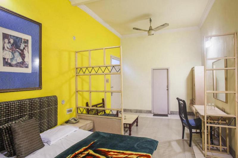 Double Room Non AC image 1