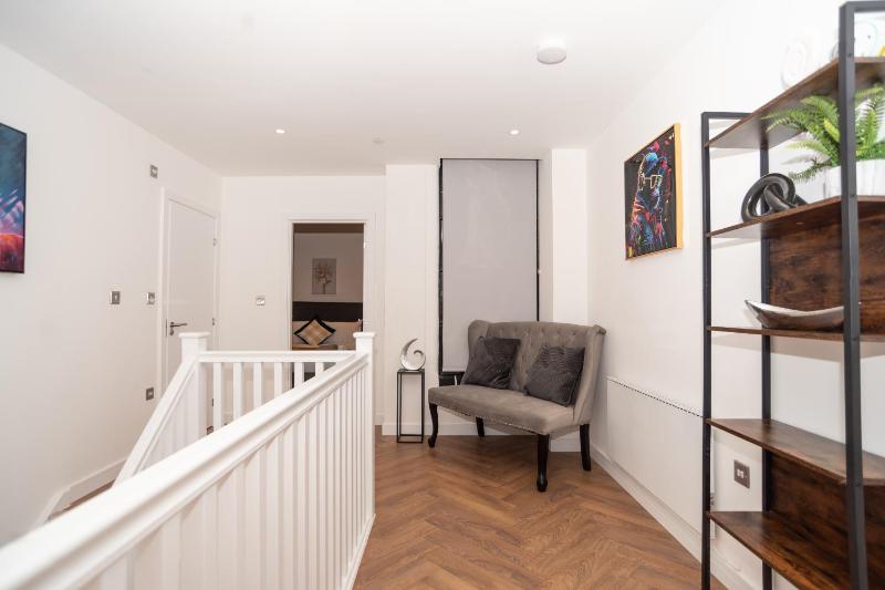 Jewellery Quarter Grand | Luxury Urban Living | Sleeps 10 - image 13