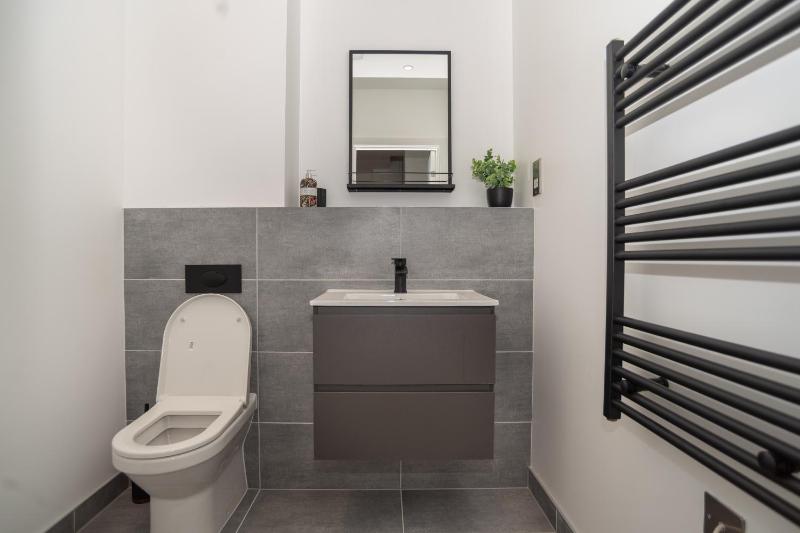 Jewellery Quarter Grand | Luxury Urban Living | Sleeps 10 - image 7