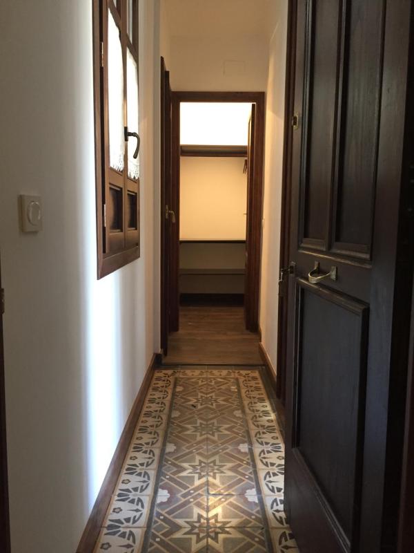 Deluxe Double Room with Balcony image 2