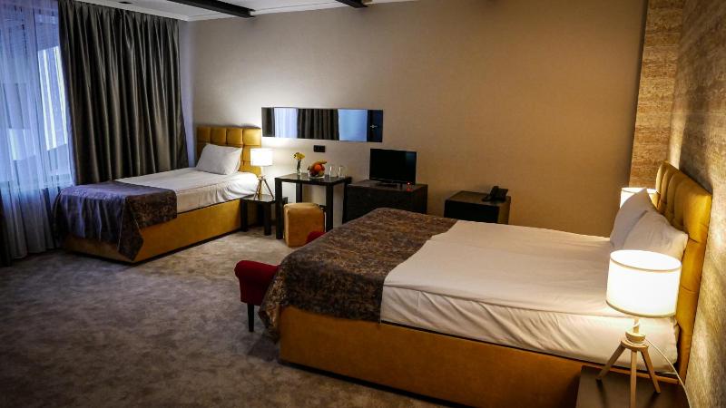 Riverside Boutique Hotel - image 27