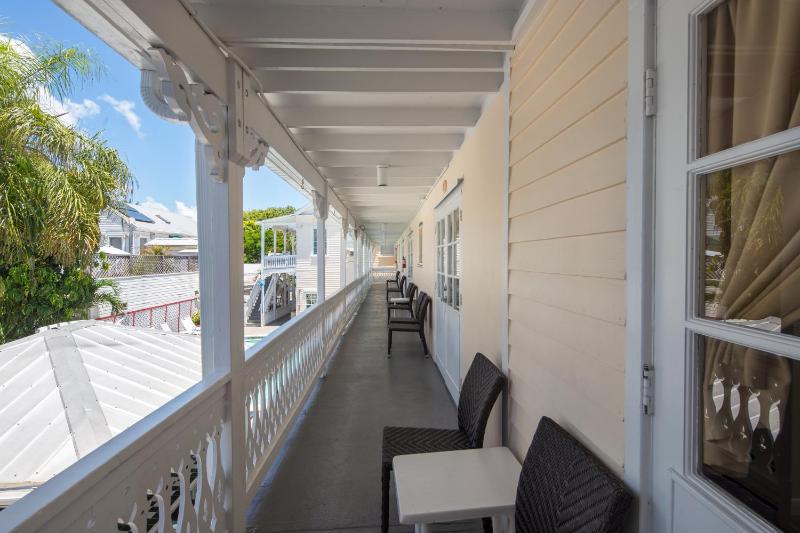 The Palms Hotel - image 39