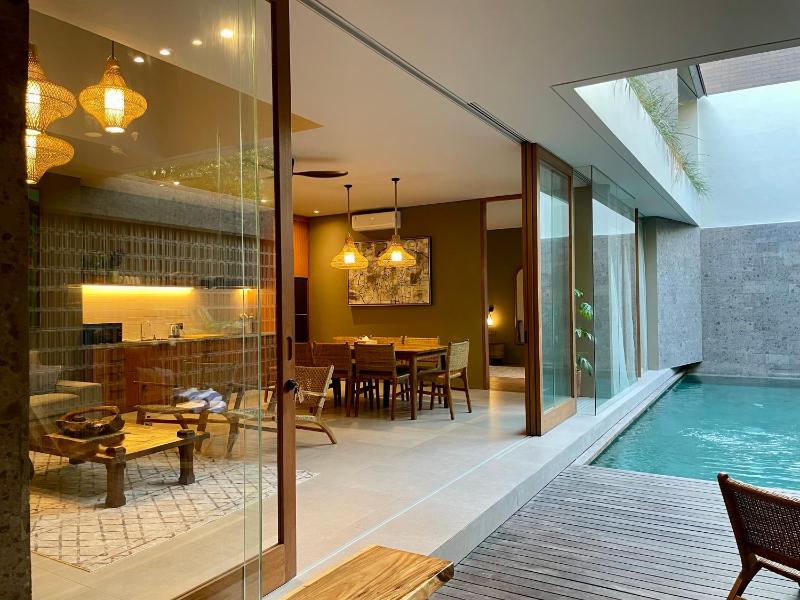 Pulang Villas Private Pool Pererenan - image 2
