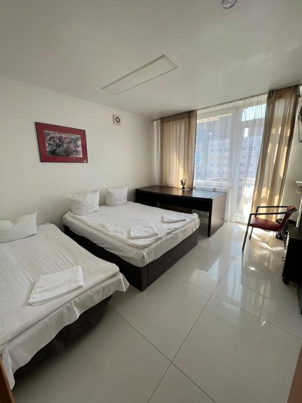 Panoramic Balcony Apartment for3 - image 1
