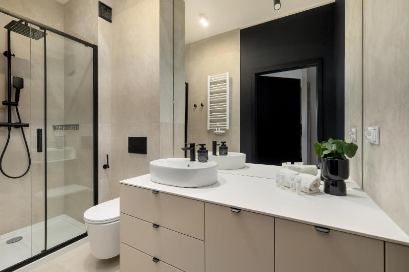 Premium & Elegance Apartments with Pool by Noclegi Renters - image 50