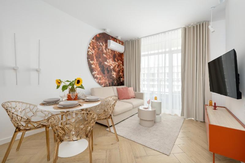 Premium & Elegance Apartments with Pool by Noclegi Renters - image 46