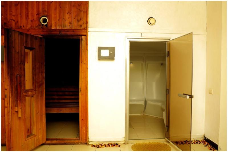 Platinum Hotel - image 11