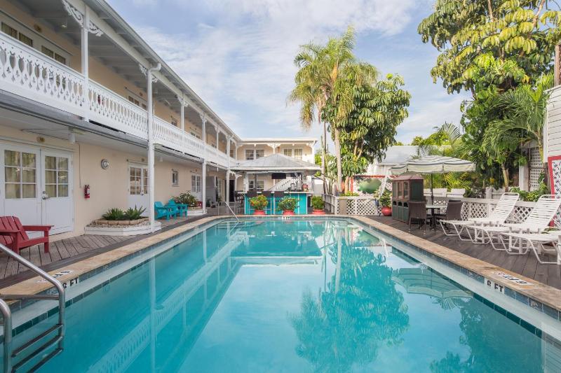 The Palms Hotel - image 50