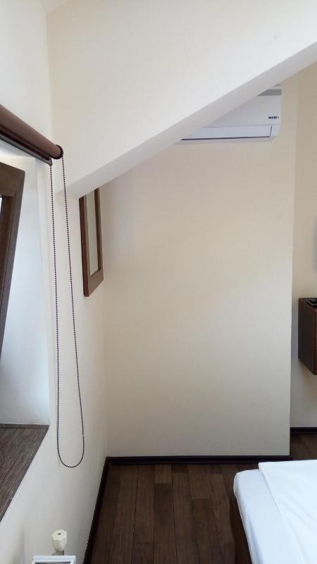 Twin Room - Attic image 3
