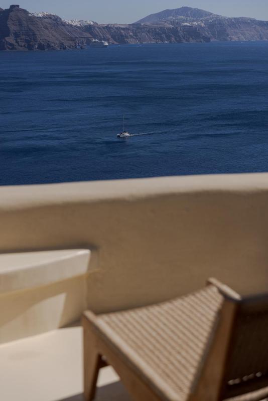 Caldera's Dream Cave House with hot tub & sea view - image 38