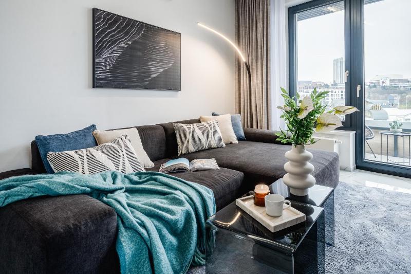 Prague Days - Two Bedroom Apartment with Garage AC Terrace and Balcony in Vinohrady - image 12