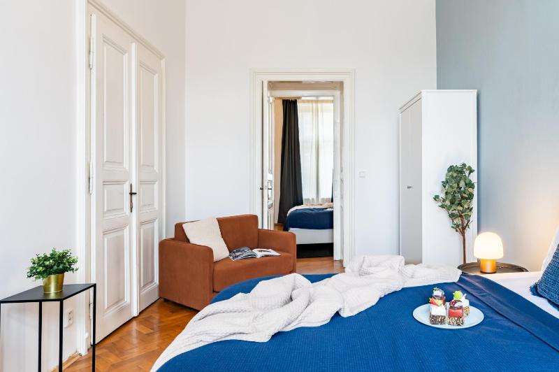 Prague Days - Riverside Two-Bedroom Apartment with Workspace in New Town - image 6