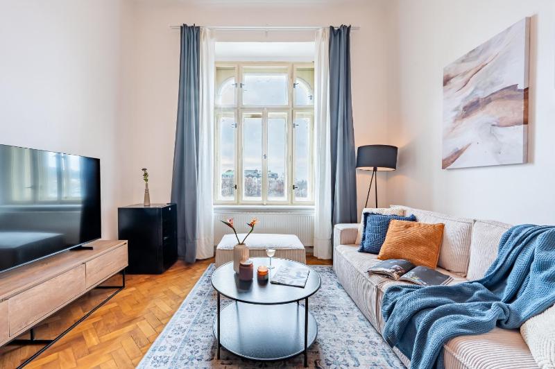 Prague Days - Riverside Two-Bedroom Apartment with Workspace in New Town - image 16