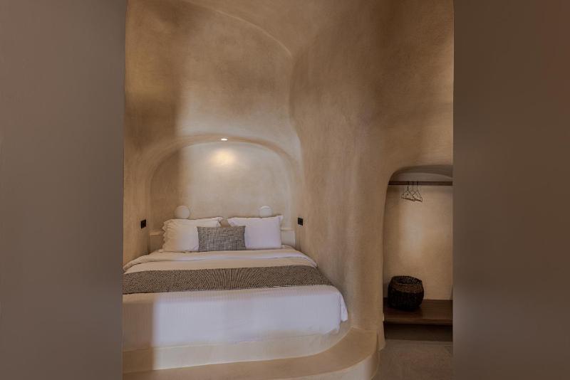 Caldera's Dream Cave House with hot tub & sea view - image 36