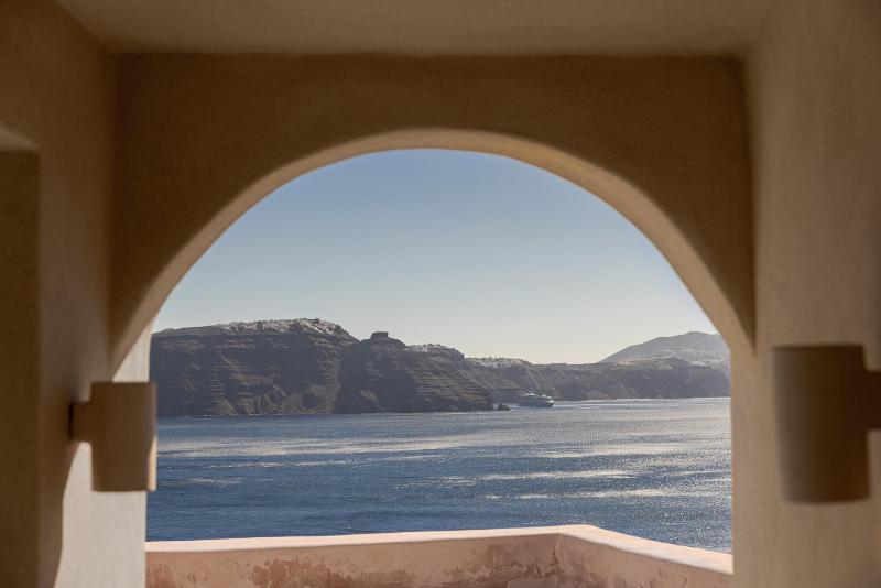 Caldera's Dream Cave House with hot tub & sea view - image 34