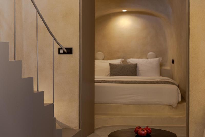 Caldera's Dream Cave House with hot tub & sea view - image 48
