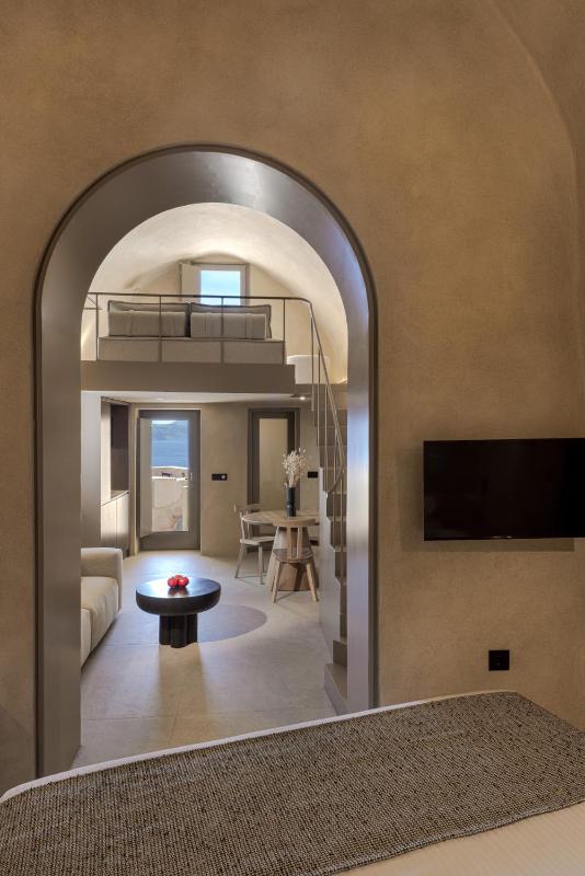 Caldera's Dream Cave House with hot tub & sea view - image 15