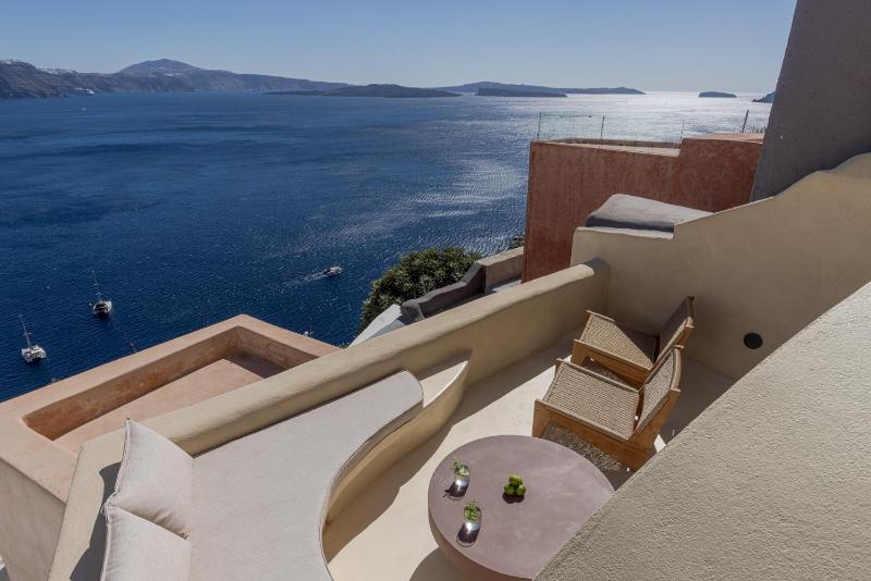 Caldera's Dream Cave House with hot tub & sea view - image 16