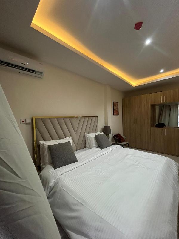 Apex apartment - image 11