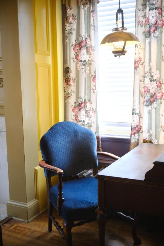 Hotel Tabard Inn - image 9