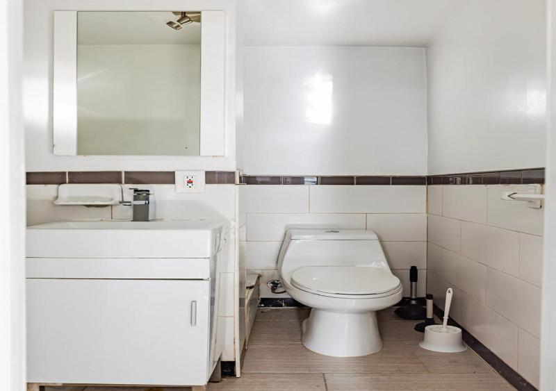 Spacious Upper East Side Studio June To Aug 90 Days Stay Required - image 2