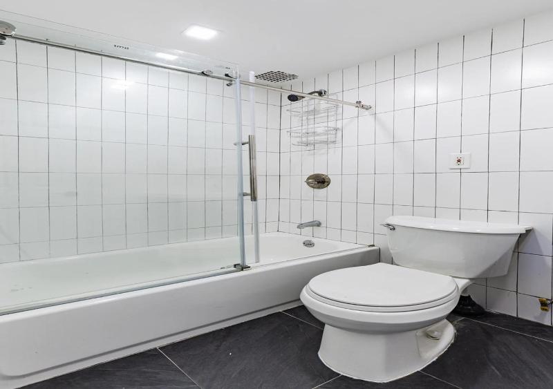 Cozy Studio! Steps to Central Park & Upper E Side! June To Aug 90 Days Stay Required - image 6