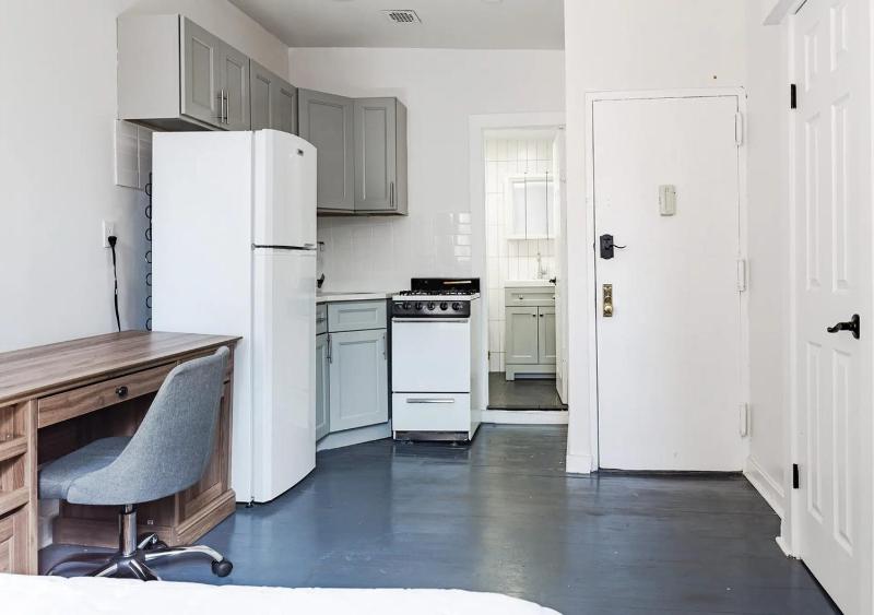 Cozy Studio! Steps to Central Park & Upper E Side! June To Aug 90 Days Stay Required - image 7
