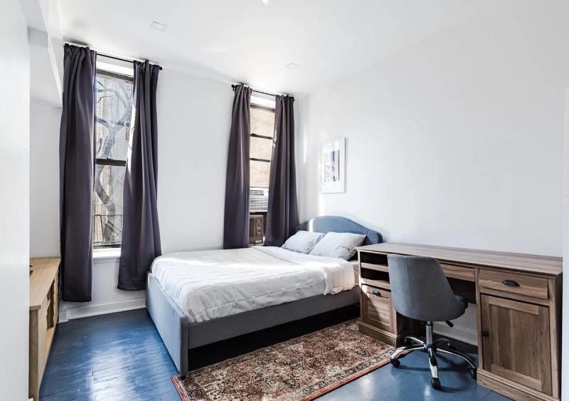 Cozy Studio! Steps to Central Park & Upper E Side! June To Aug 90 Days Stay Required - image 2