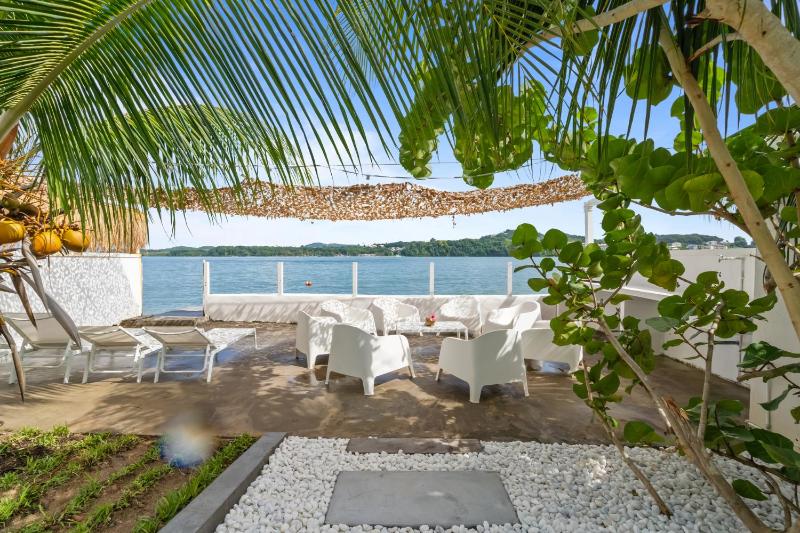 Casa Blanca - image 16
