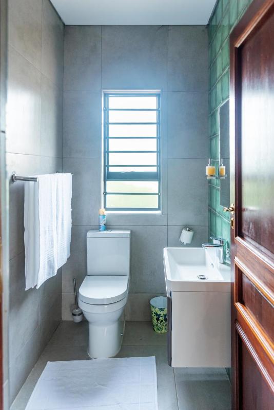 charming retreat - image 8