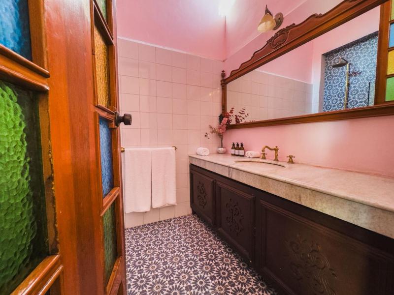 La Casa Rosa Imperial - image 2
