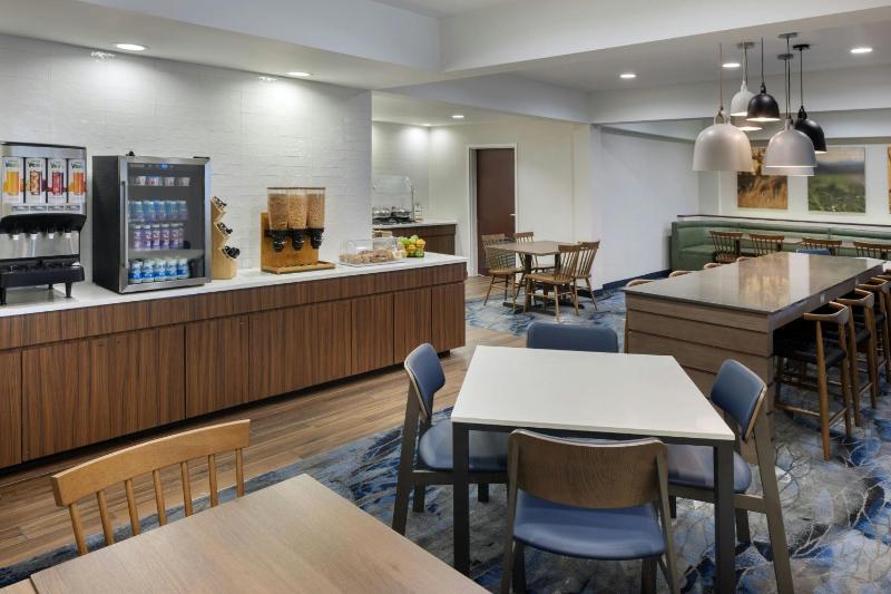 Fairfield Inn & Suites by Marriott Jacksonville Airport - image 29