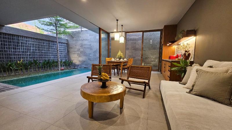 Pulang Villas Private Pool Pererenan - image 10