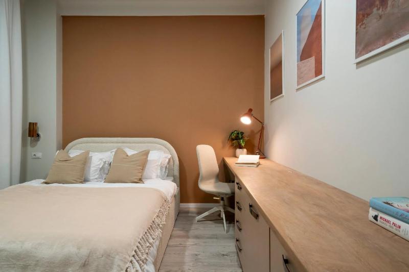 Modern 2BR Apartment - Balcony Views on Blvd Corneliu Coposu - image 11