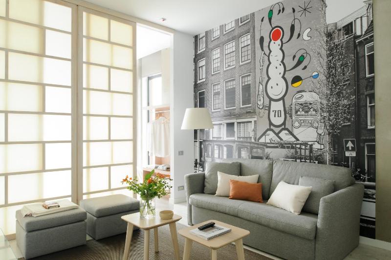 Two-Bedroom Apartment with River View image 3