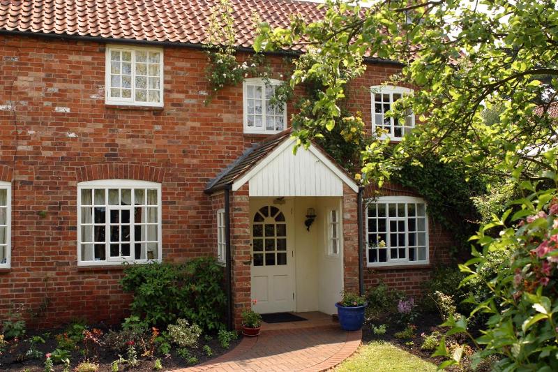 The Cottage Hotel - image 18