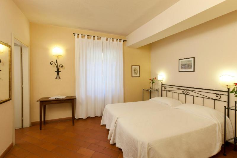 Superior Double or Twin Room image 4