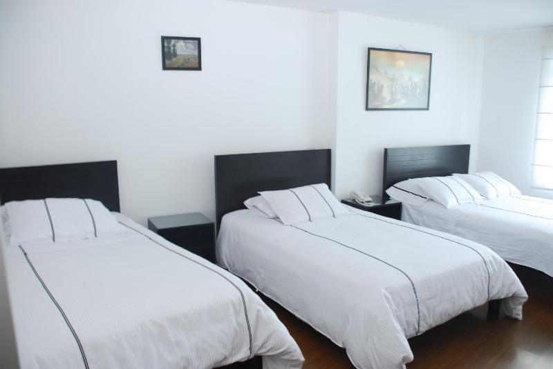 Hotel Real Estación - image 16