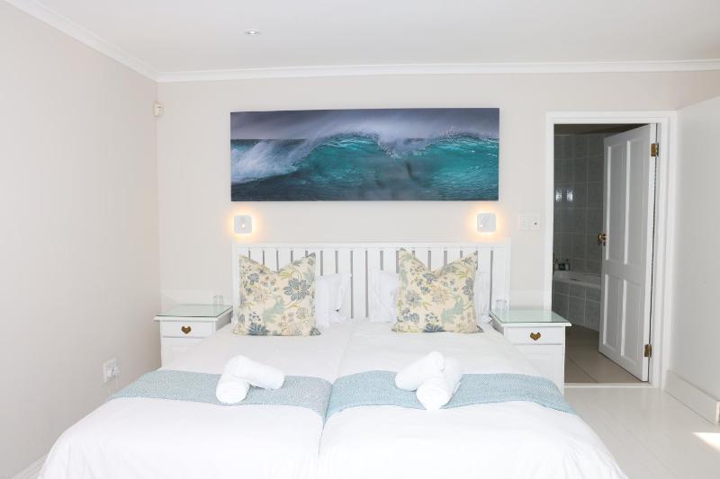 Brenton Beach House - image 7