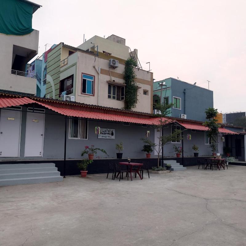 Himalaya Pool & Resort Hotel - image 15