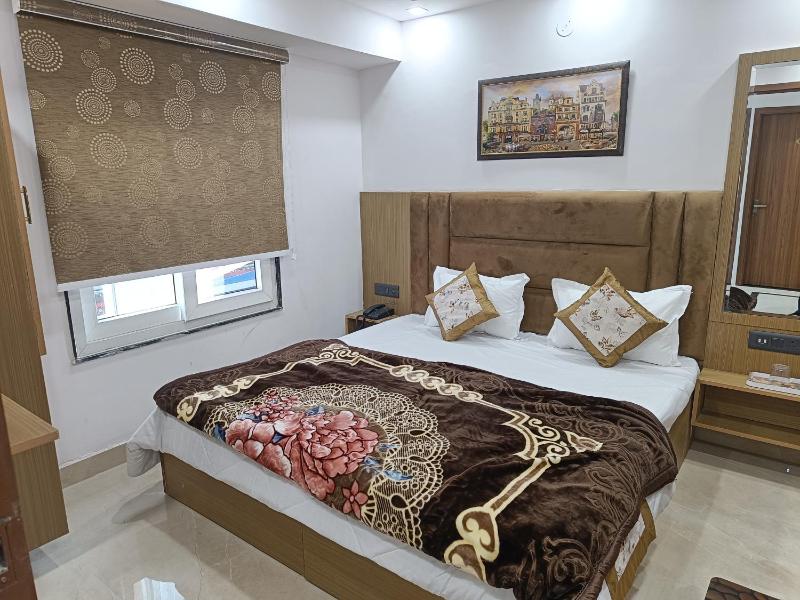 HOTEL UNIQUE KOMFORT - 3 mins walk from golden temple - image 6