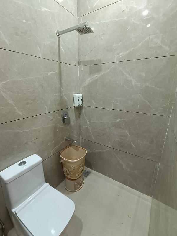 HOTEL UNIQUE KOMFORT - 3 mins walk from golden temple - image 14