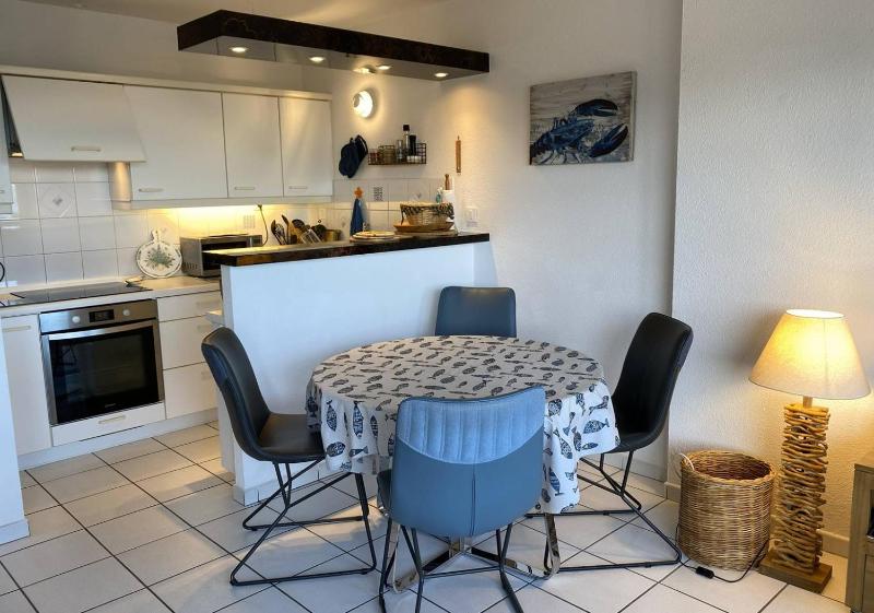 Appartement VUE SUR MER avec WIFI et terrasse à PERROS-GUIREC Ref-816 - image 18