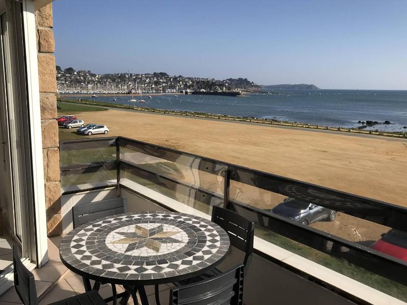 Appartement VUE SUR MER avec WIFI et terrasse à PERROS-GUIREC Ref-816 - image 13