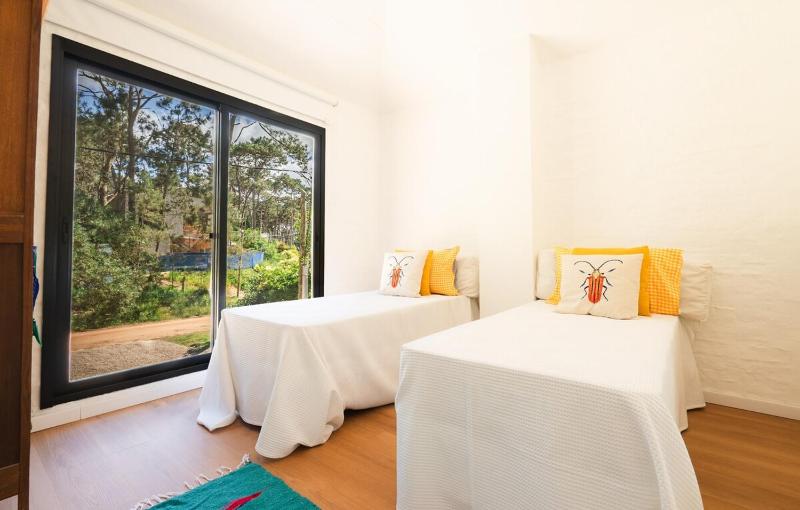 House in Montoya Beach with ocean views - image 14